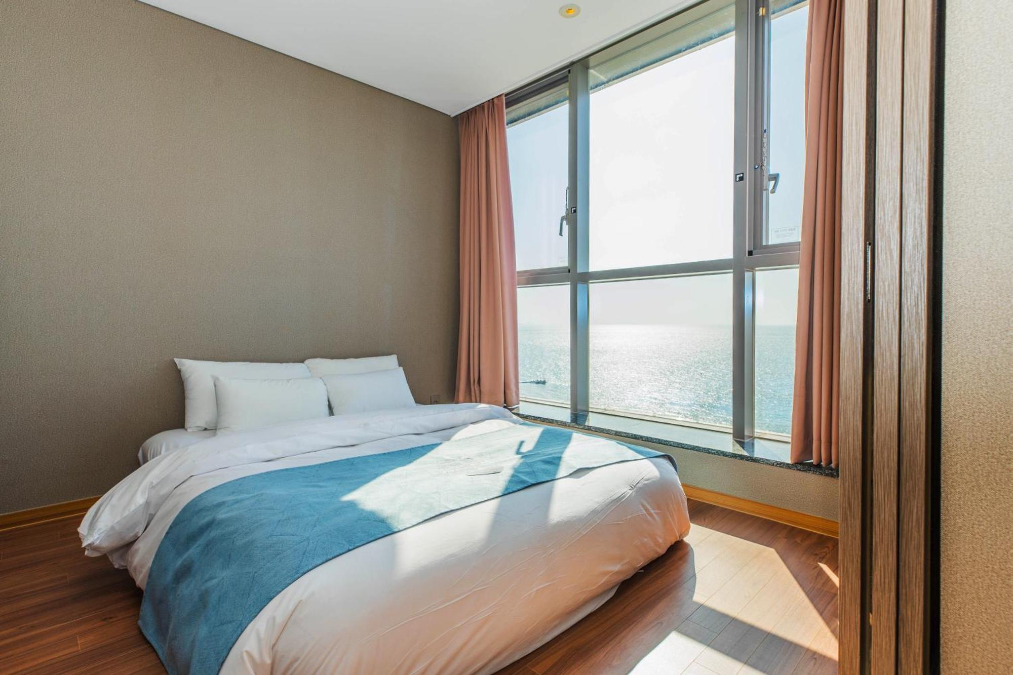 Hotel Solaire Порён Экстерьер фото
